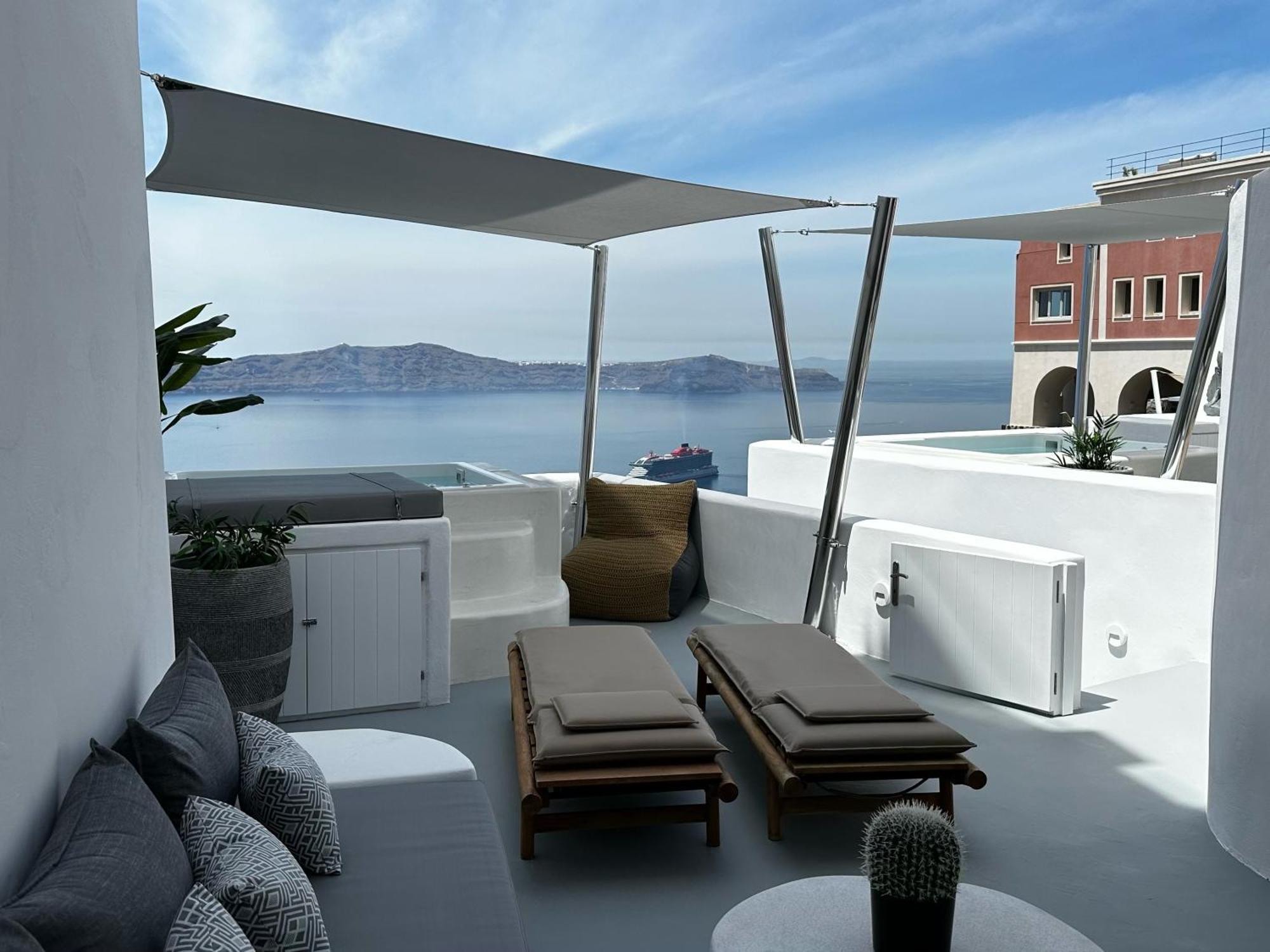 Dagaz Suites Фира Екстериор снимка